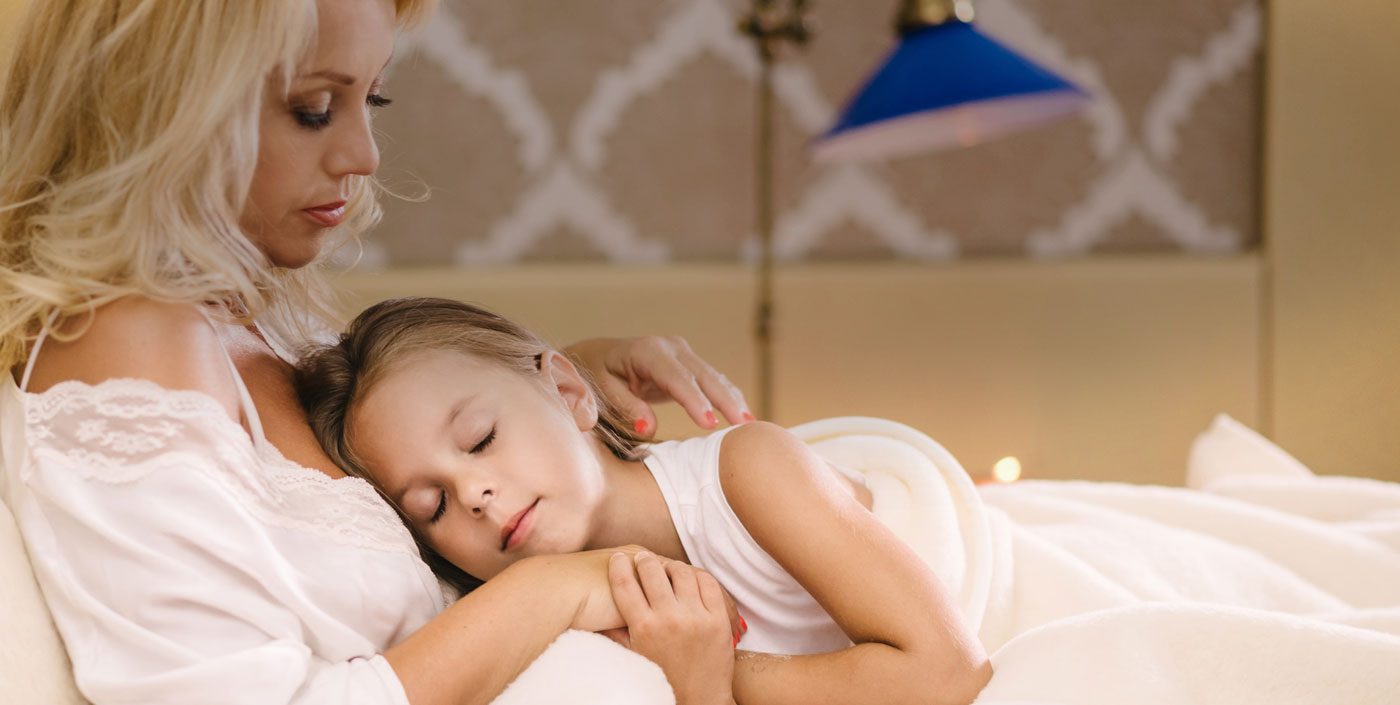 Queen mágneses derékalj